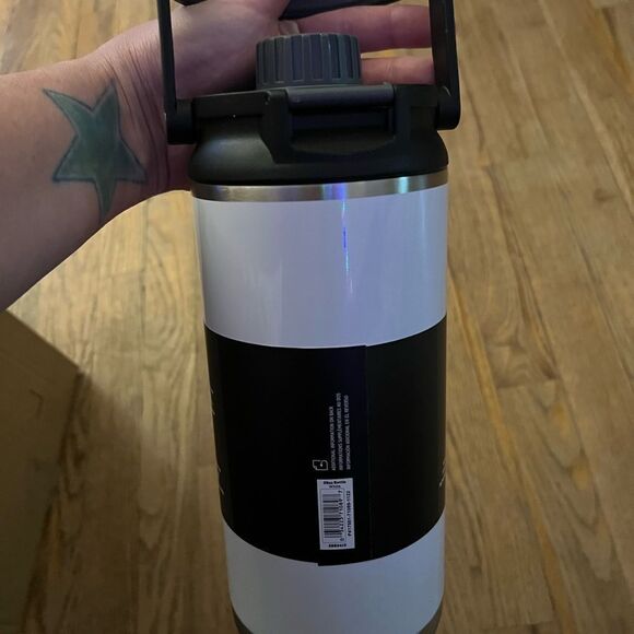 Igloo Stainless Steelel Twist n’ Chug Bottle 36 Oz - Picture 5 of 10